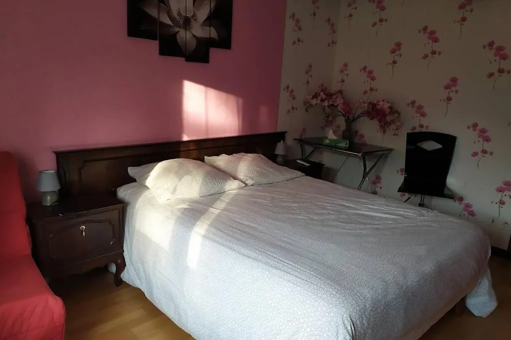 Chez Fabienne T2 Apartment Le Breuil-sur-Couze