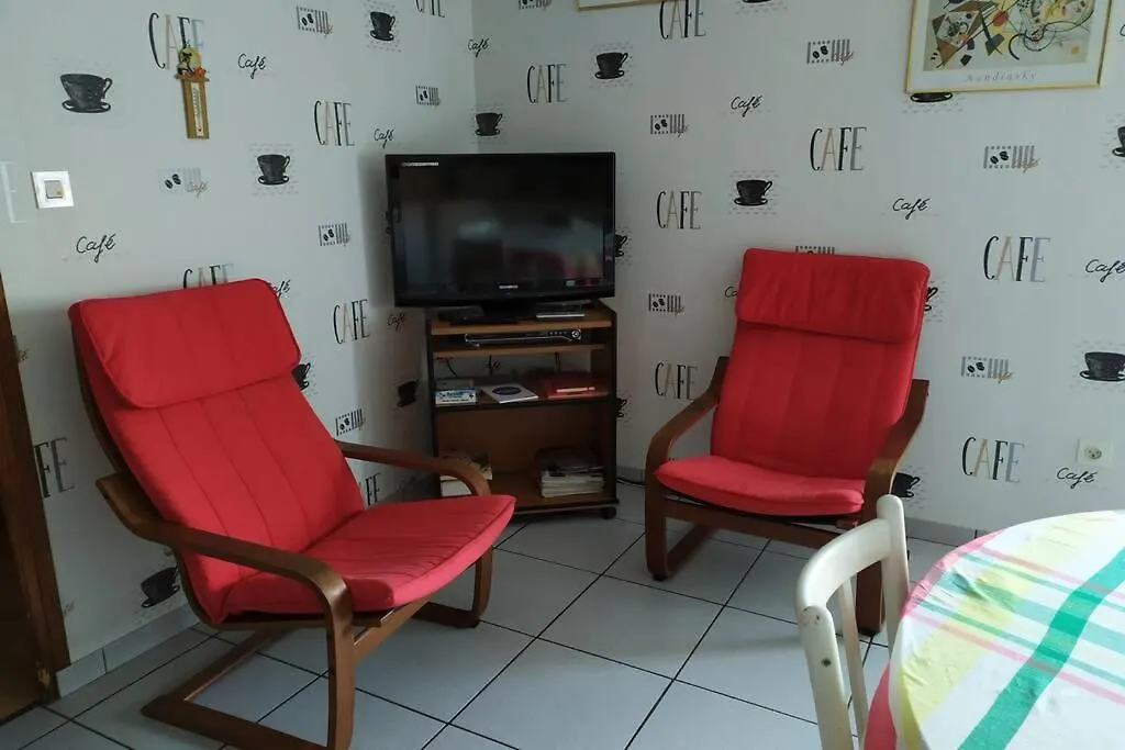 Chez Fabienne T2 Apartment Le Breuil-sur-Couze