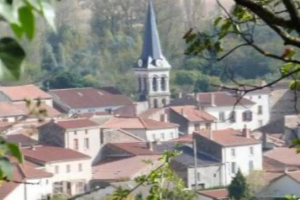 Chez Fabienne T2 Apartment Le Breuil-sur-Couze France